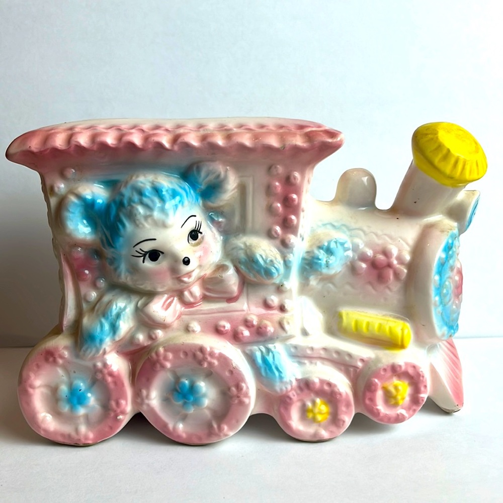 Vintage 1950 Ceramic Teddy Bear Choo Choo Train Coins Bank Treasure